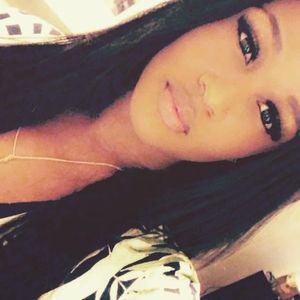 Meet your Posher, Brittney